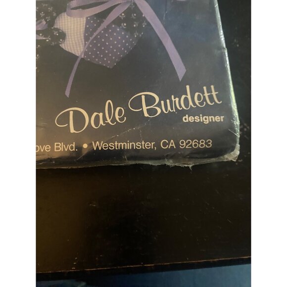 Dale Burdett Country 1997 Counted Cross Stitch Kit Recipe for a Happy Home CK663 - Picture 4 of 7